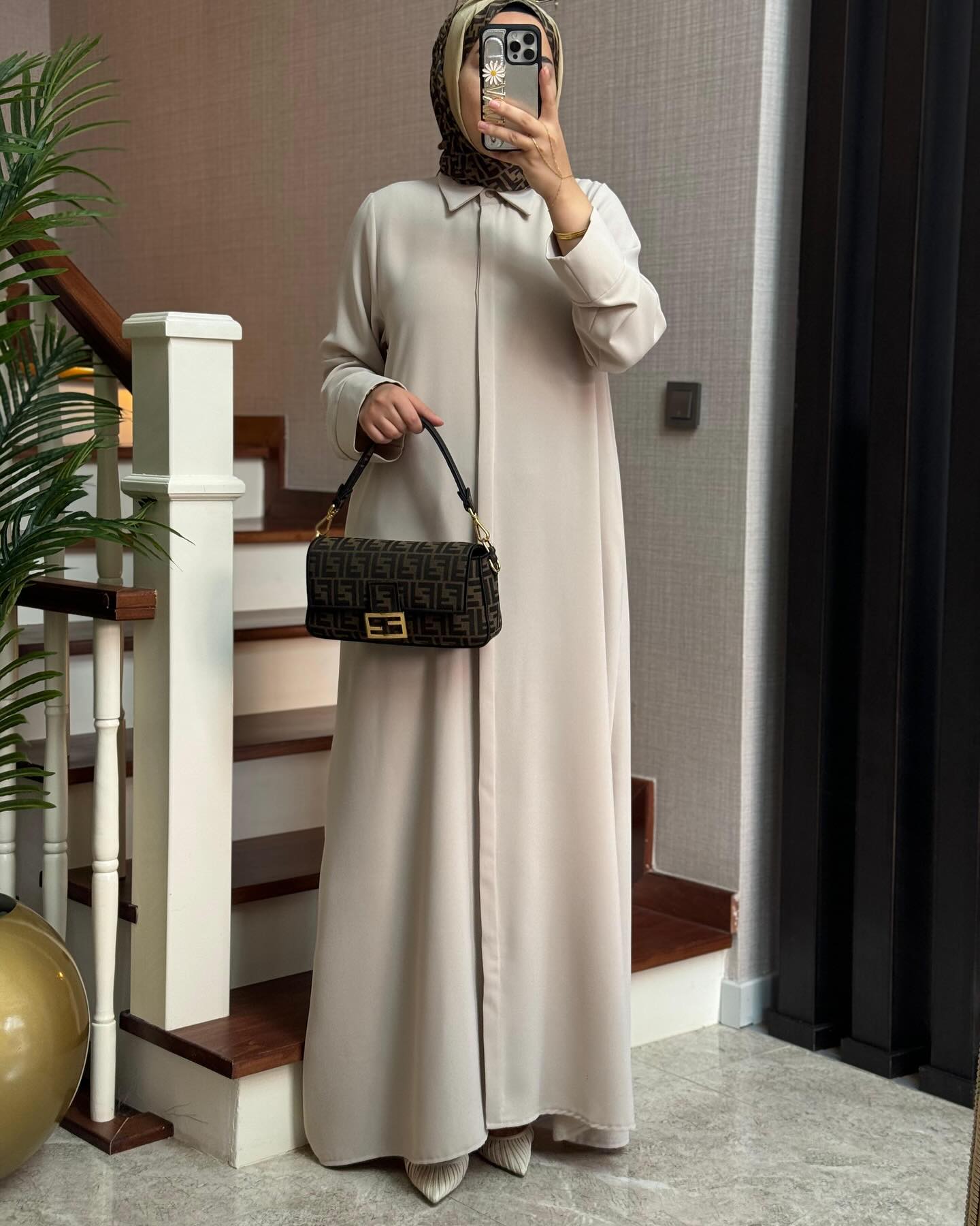 عباية امراتية أنيقة