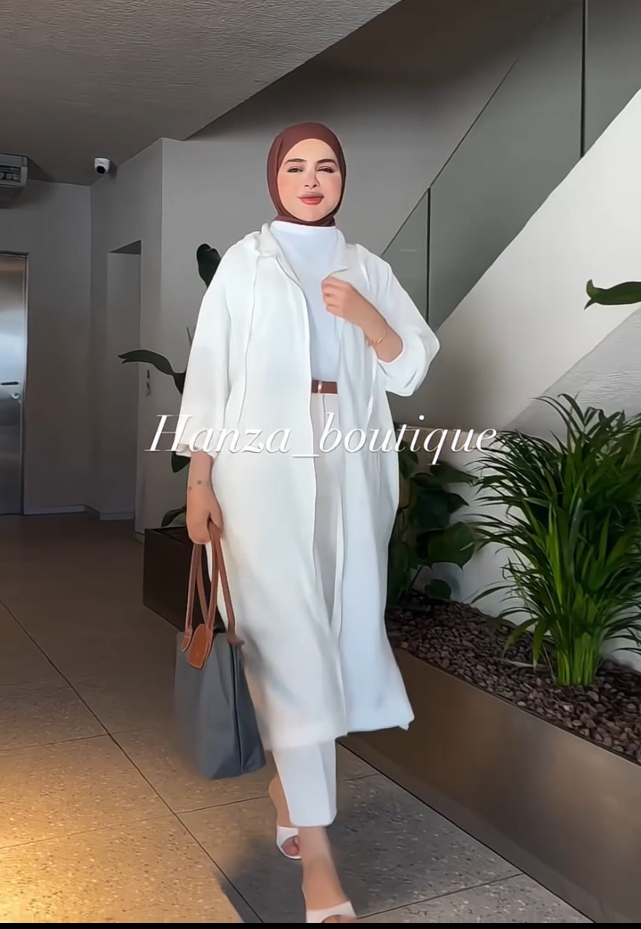 Robe longue à capuche