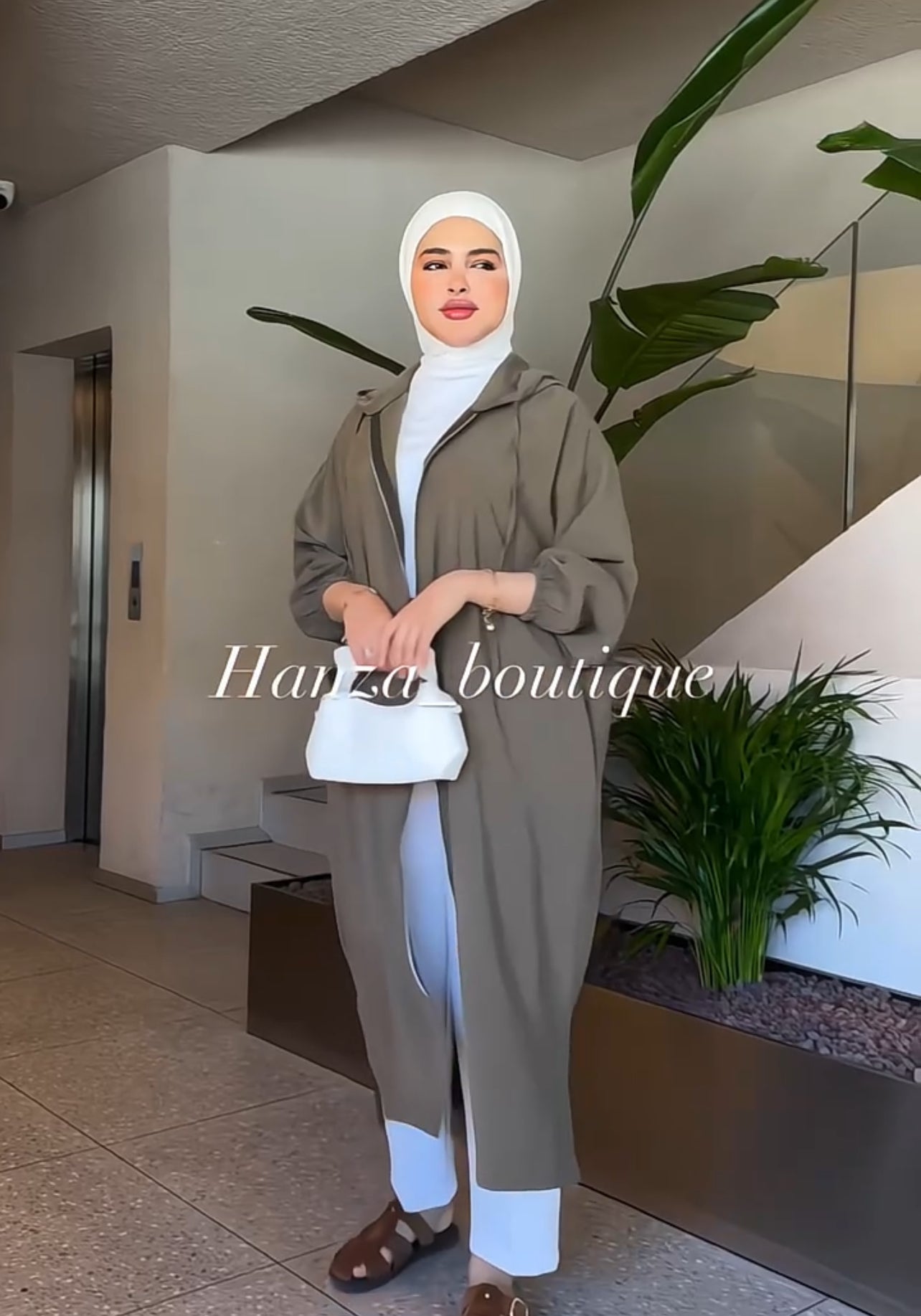 Robe longue à capuche